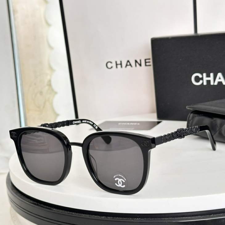 Picture of Chanel Sunglasses _SKUfw76722043fw